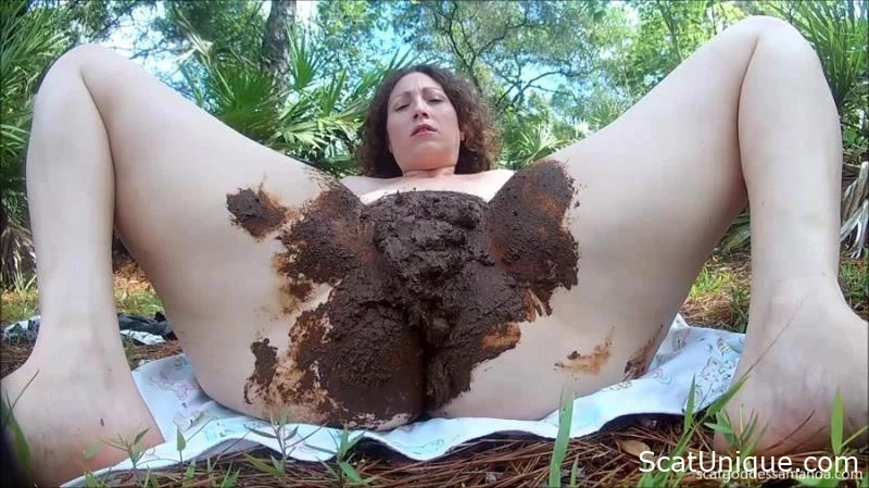 Open-Air Defecation - Goddess Amanda